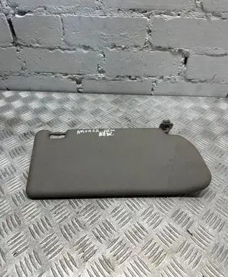 Nissan Navara D40 Sun visor