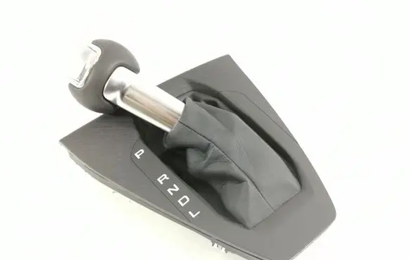 Ford Mustang VII Gear lever shifter trim leather/knob PR3Z-7D443-AA