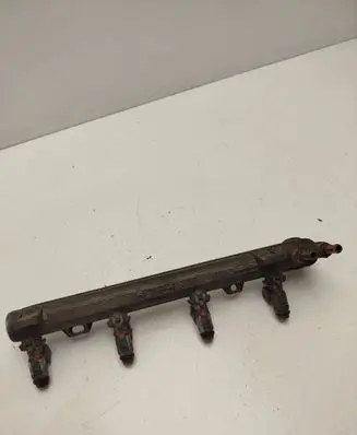 Volkswagen Golf IV Fuel main line pipe 036133319