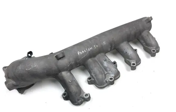 Volkswagen Phaeton Intake manifold 07Z129713H