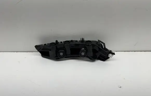 Renault Clio V Fender mounting bracket 622207739R