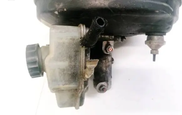 Mercedes-Benz C W203 Master brake cylinder