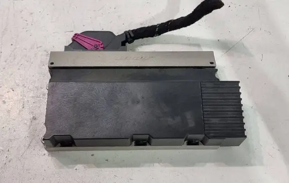 Audi A6 S6 C6 4F Sound amplifier 4F0035223D 426018001 4F0910223D