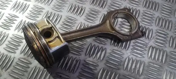 Audi A6 S6 C4 4A Piston with connecting rod 0776
