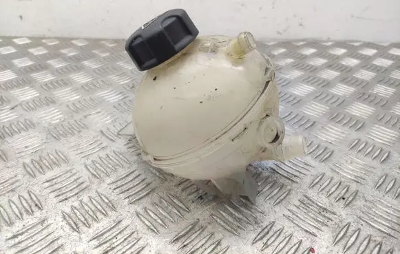 Peugeot 308 Coolant expansion tank/reservoir 9678514680
