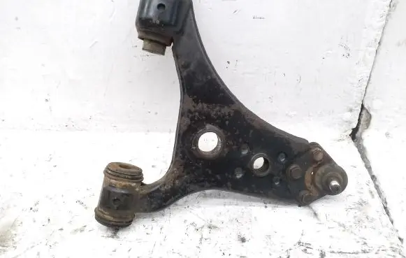 Mercedes-Benz B W245 Front lower control arm/wishbone
