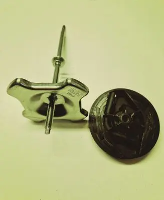 Ford Explorer V Spare wheel bolt DB537847062AD 5F931A390AC