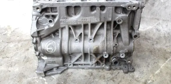 BMW 3 E90 E91 Engine block 72387520