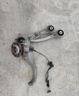 Mercedes-Benz E W213 Front wheel hub spindle knuckle A2133324700