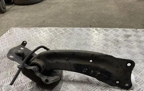 Volkswagen PASSAT B6 Rear upper control arm/wishbone