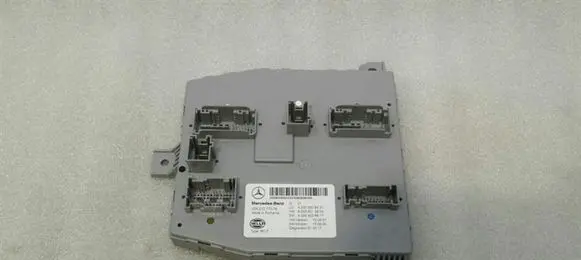 Mercedes-Benz C W205 SAM control unit A2059009321
