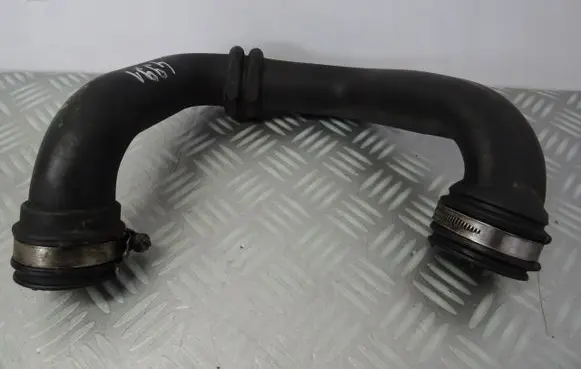 Renault Megane E-Tech Intercooler hose/pipe 8200229554
