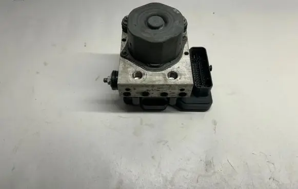 Mercedes-Benz CLA C117 X117 W117 ABS Pump A0004311500