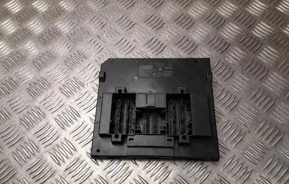 Volkswagen PASSAT B8 Comfort/convenience module 5Q1937084A