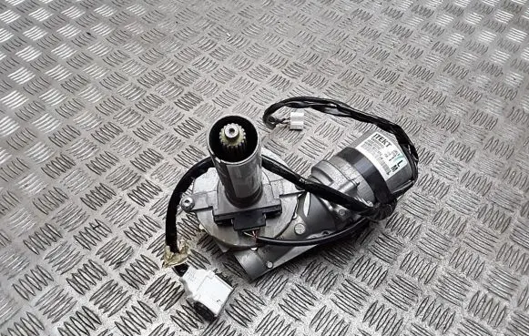 Toyota Auris 150 Steering wheel axle
