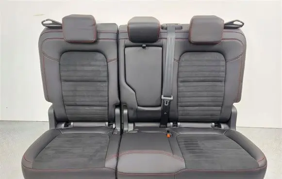 Ford Kuga III Second row seats 