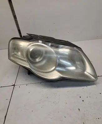 Volkswagen PASSAT B6 Headlight/headlamp 3C0941006J