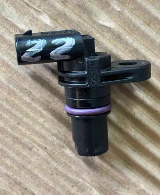 Audi A5 8T 8F Camshaft position sensor 04C907601