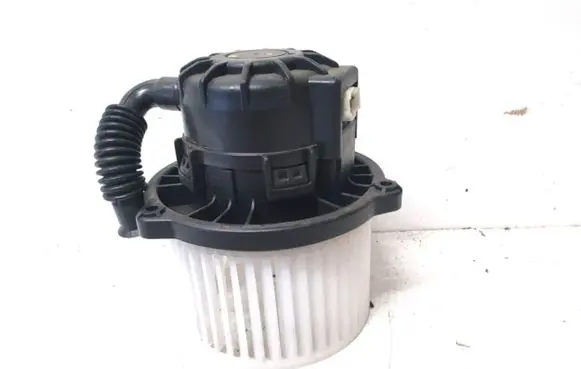 Hyundai Santa Fe Radiator cooling fan shroud 97945-2W000