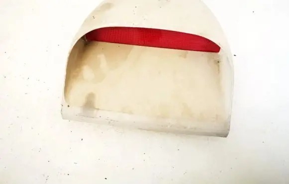 Mitsubishi Galant Third/center stoplight r9151