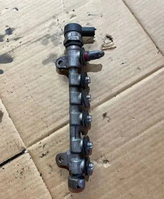 Infiniti FX Fuel main line pipe 0445216033 8201004394A H8200880548