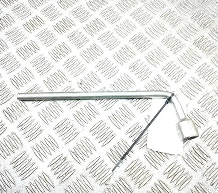 Mitsubishi L200 Wheel nut wrench 9211A002