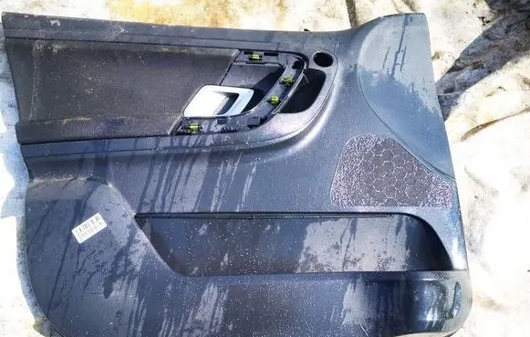 Skoda Roomster (5J) Front door card panel trim 5j7867005
