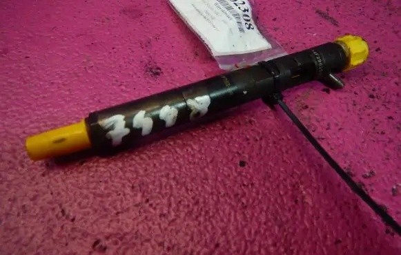 Ford Focus C-MAX Fuel injector 2T1Q9F593AA