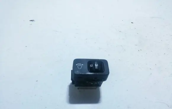 Nissan Primera Headlight level height control switch
