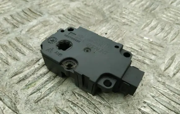 Audi A6 S6 C7 4G Intake manifold valve actuator/motor CZ1139300857 ZBAT0045D09AT