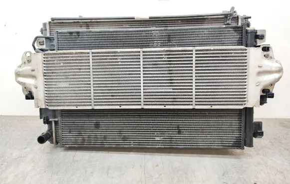 Volkswagen Transporter - Caravelle T5 Radiator set 7E0121205A 7E0121207C 7E0422896C
