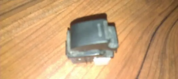Toyota Prius (XW20) Electric window control switch