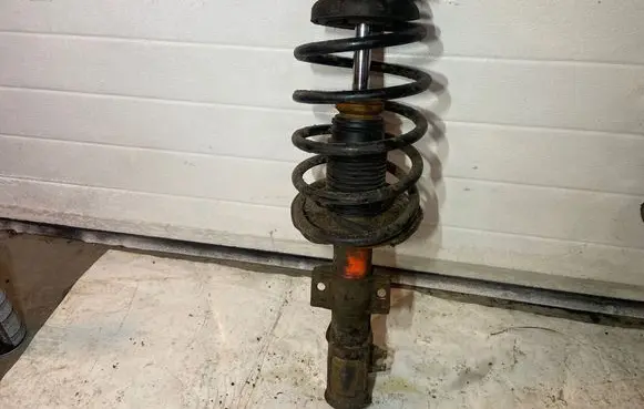 Volvo S60 Front shock absorber/damper JGM877T