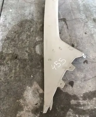 Mitsubishi Colt (D) pillar trim (bottom) 95953357