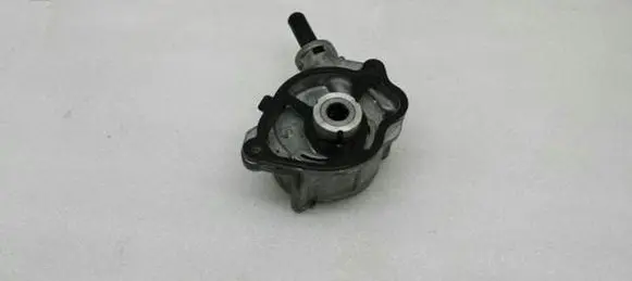 Mercedes-Benz E W212 Vacuum pump A6512300465