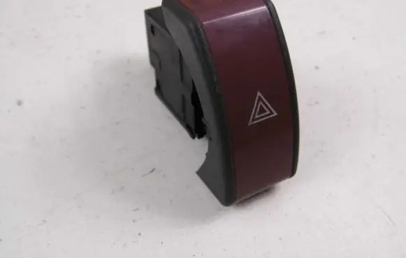 Opel Corsa C Hazard light switch 13539900