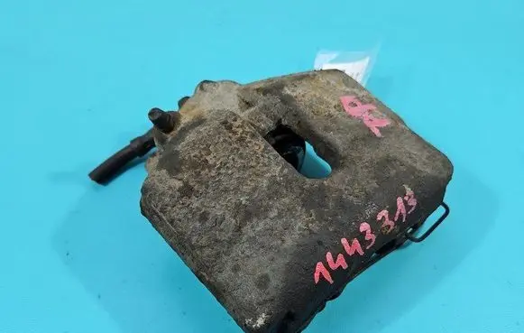 Volkswagen PASSAT B6 Front brake caliper IMPRK1443313