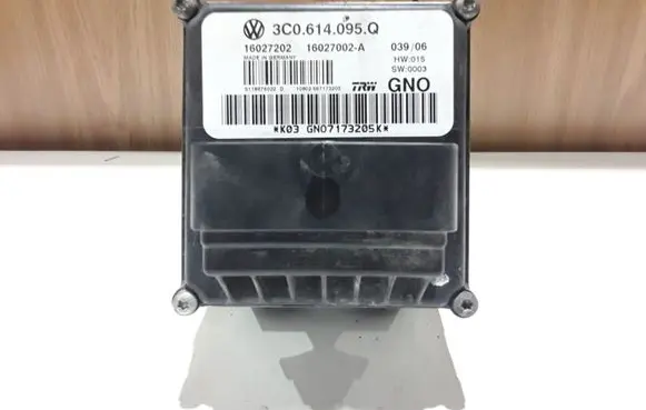 Volkswagen PASSAT B6 ABS Pump 3C0614095Q