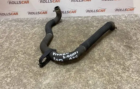 Opel Vivaro Engine coolant pipe/hose