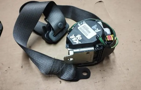 Chrysler Sebring (JS) Front seatbelt P0YX341D5AD