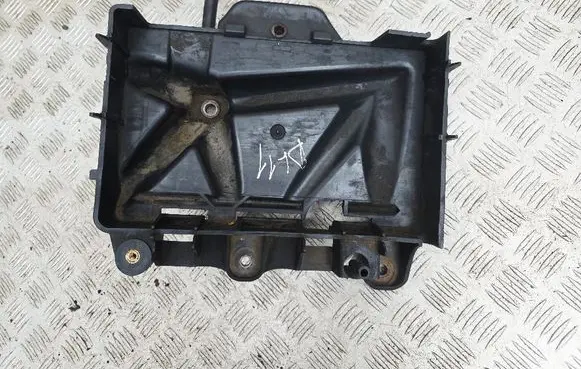 Seat Ibiza IV (6J,6P) Battery tray 6Q0915331D 6Q0915331