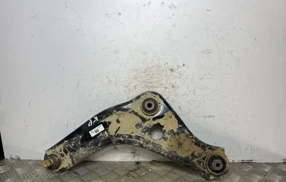 Nissan Qashqai Front lower control arm/wishbone