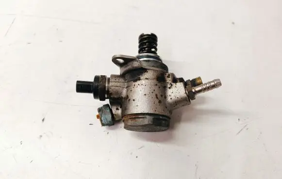 Audi A6 S6 C7 4G Fuel injection high pressure pump
