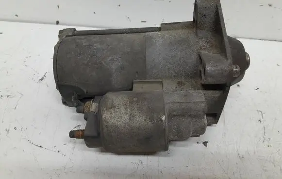 Volvo S60 Starter motor 8697650