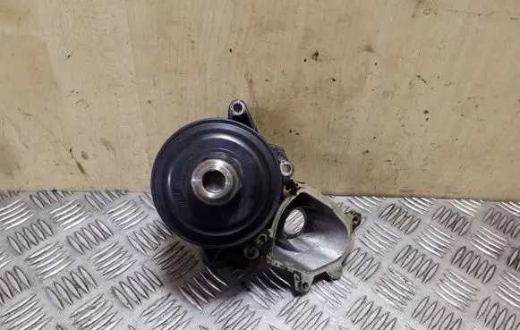 BMW X5 E53 Water pump 11517787111 7787111