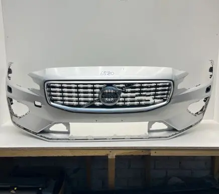 Volvo V60 Front bumper 31690530