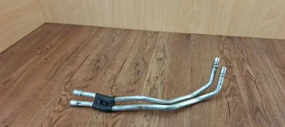 Engine coolant pipe/hose