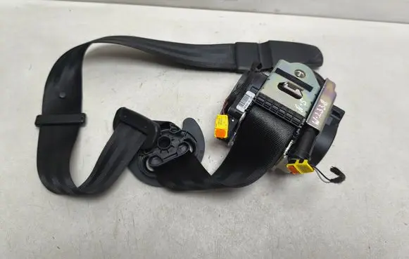Audi A5 Front seatbelt 8W0857705