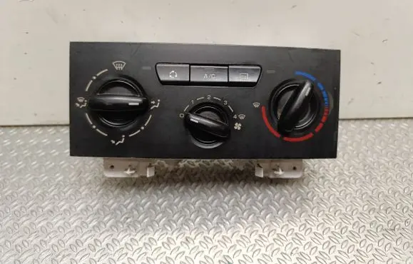 Citroen Berlingo Climate control unit 181440100