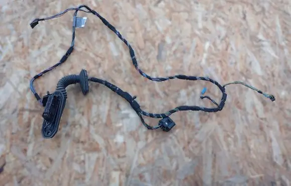 BMW 1 E81 E87 Front door wiring loom 6928671 6928651 692865107